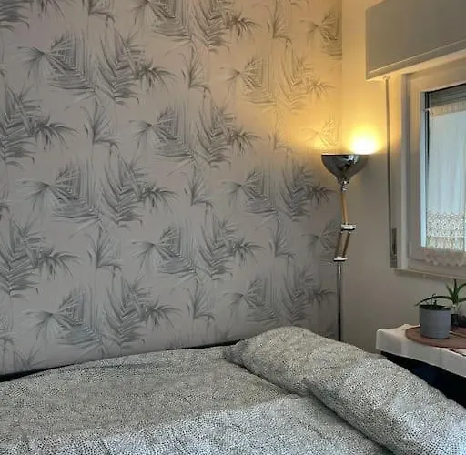 La Casetta 115 Fronte カステッレット・ソプラ・ティチーノ